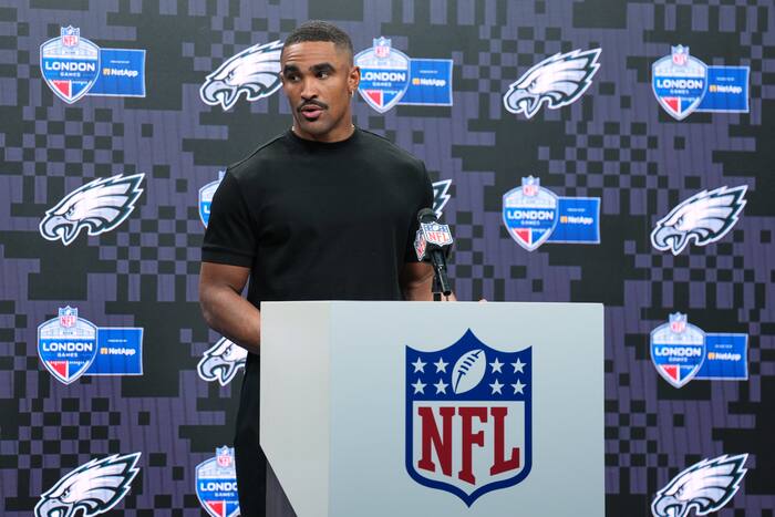 NFL and union review handling of Hurts blood clot diagnosis