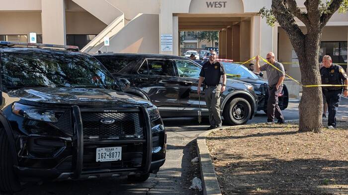 SAPD: 87-year-old man dies at hospital after driver strikes him in Northwest Side parking lot