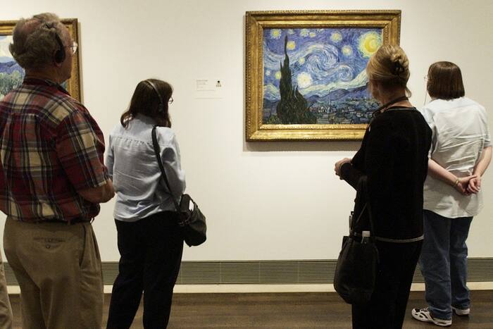 Study dates van Gogh's Starry Night to July 1889