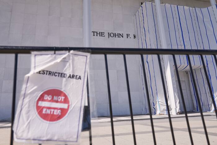 Judge Asked to Make Trump Team Disclose Kennedy Center Messages