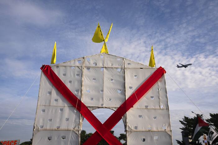 Flight Attendants’ Union Flags Safety Concerns Over Trump’s DC Arch
