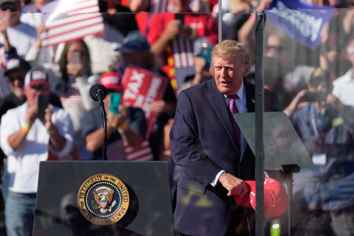 Majority of voters want change, AP-NORC poll finds
