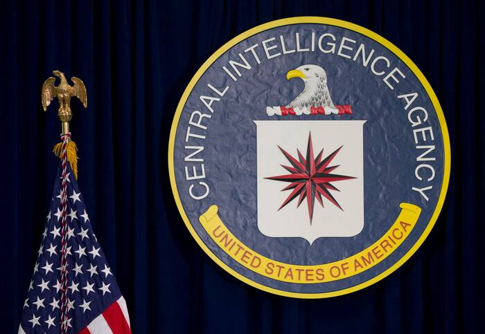Former CIA official pleads guilty to stealing $40m in gold bars