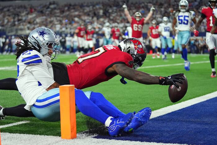 Buccaneers beat Cowboys 24-16 for first win of season