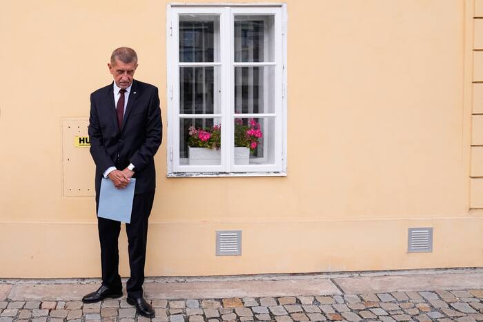 Czech opposition leads Senate election first round