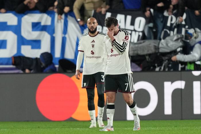 Manchester United loses 4-1 to Champions League newcomer Como