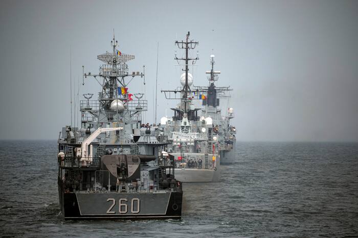 Drone strikes ships in Romanian waters amid Ukraine war