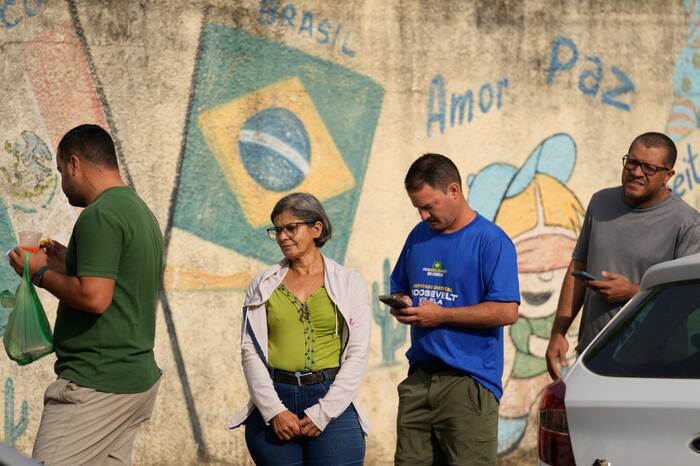 Brazil's undecided voters may decide October election