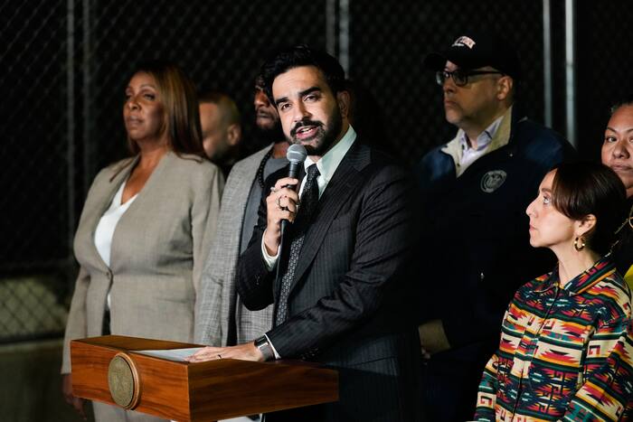 New York Democrats urge parking lot owners to ban ICE