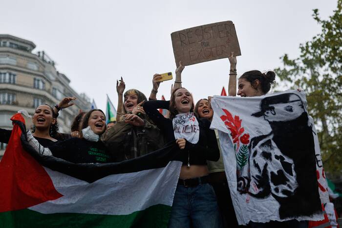 France Protests Grow as Rising Living Costs Fuel Student Anger