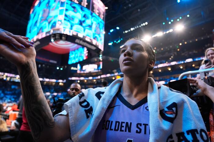 Valkyries level WNBA Finals after improved Game 4 performance