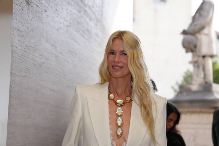 Chloé shows lingerie and lace at Paris Fashion Week