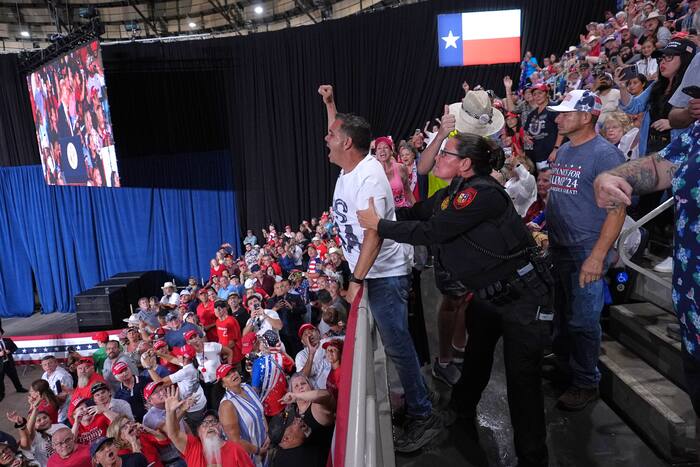 Trump rallies for Texas Senate candidate Paxton amid protests