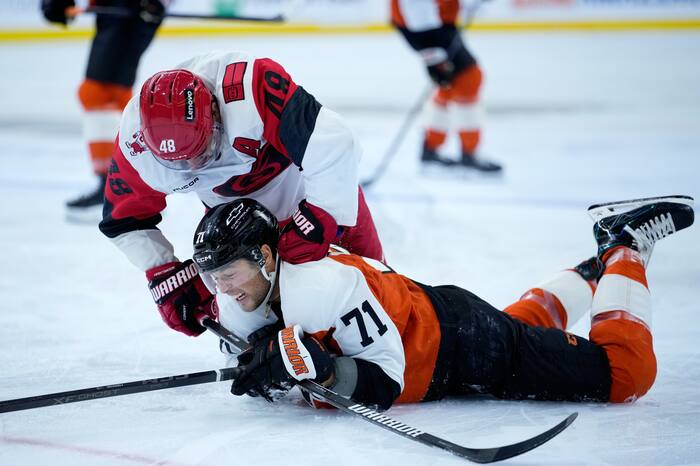 Flyers set franchise record with seventh straight loss to start season