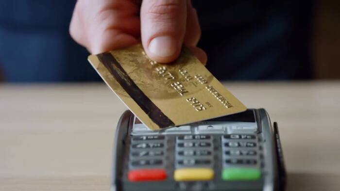 <a href="https://www.ksat.com/news/local/2026/09/28/people-tend-to-spend-more-when-they-pay-without-cash-studies-suggest/" target="_blank">People tend to spend more money when they pay without cash, studies suggest</a>