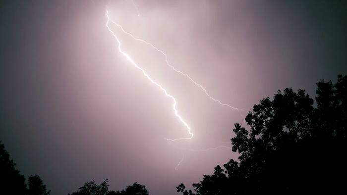 ‘Check the weather:’ Orlando doctor issues lightning safety warning after deadly Central Florida strikes