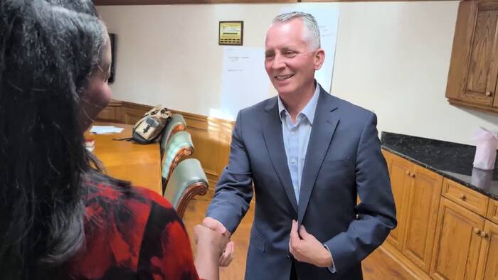David Jolly campaigns in Eatonville as Florida governor’s race addresses Black voters