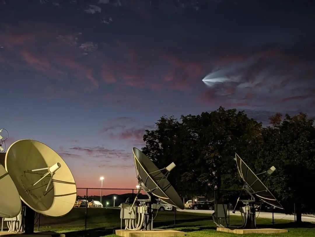 PIN IT: SpaceX launch creates “space jellyfish” effect in the sky. Here's the science behind it 4 PIN IT: SpaceX launch creates “space jellyfish” effect in the sky. Here's the science behind it
