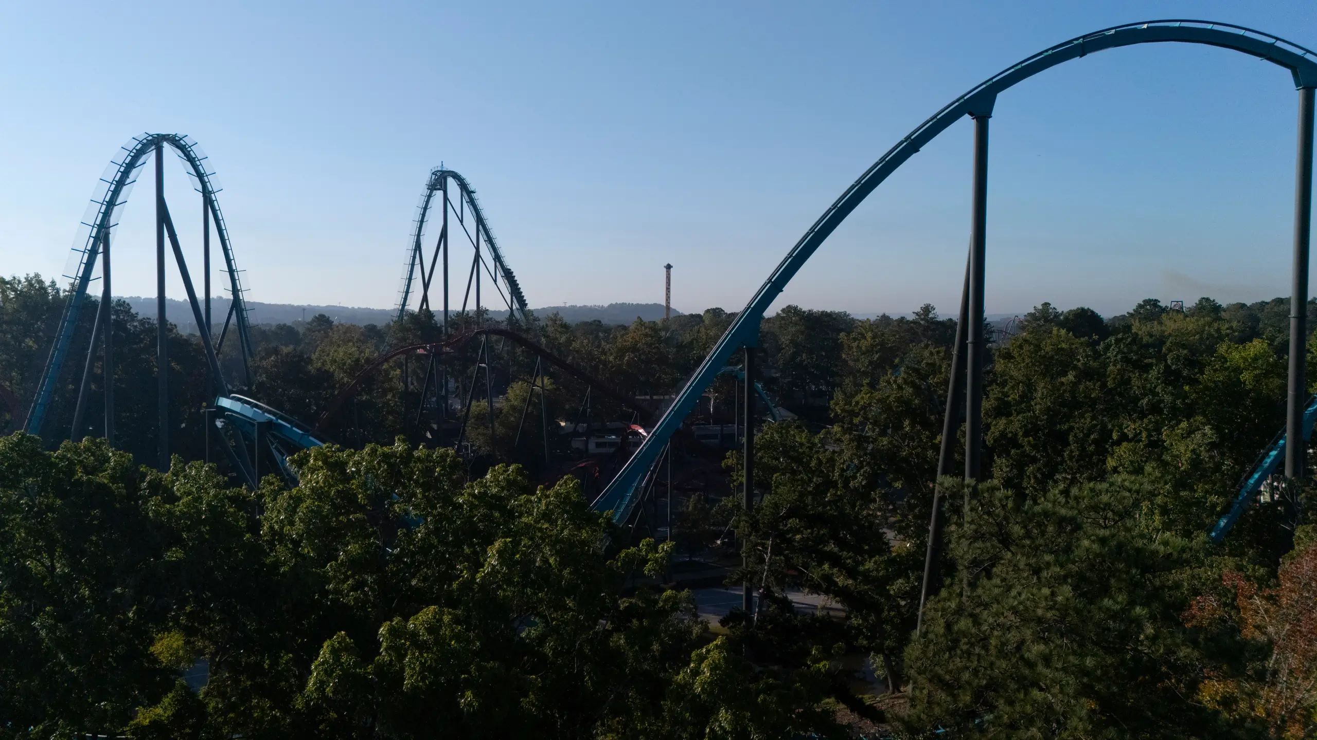 Six Flags closes 9 North American roller coasters after families watch ...