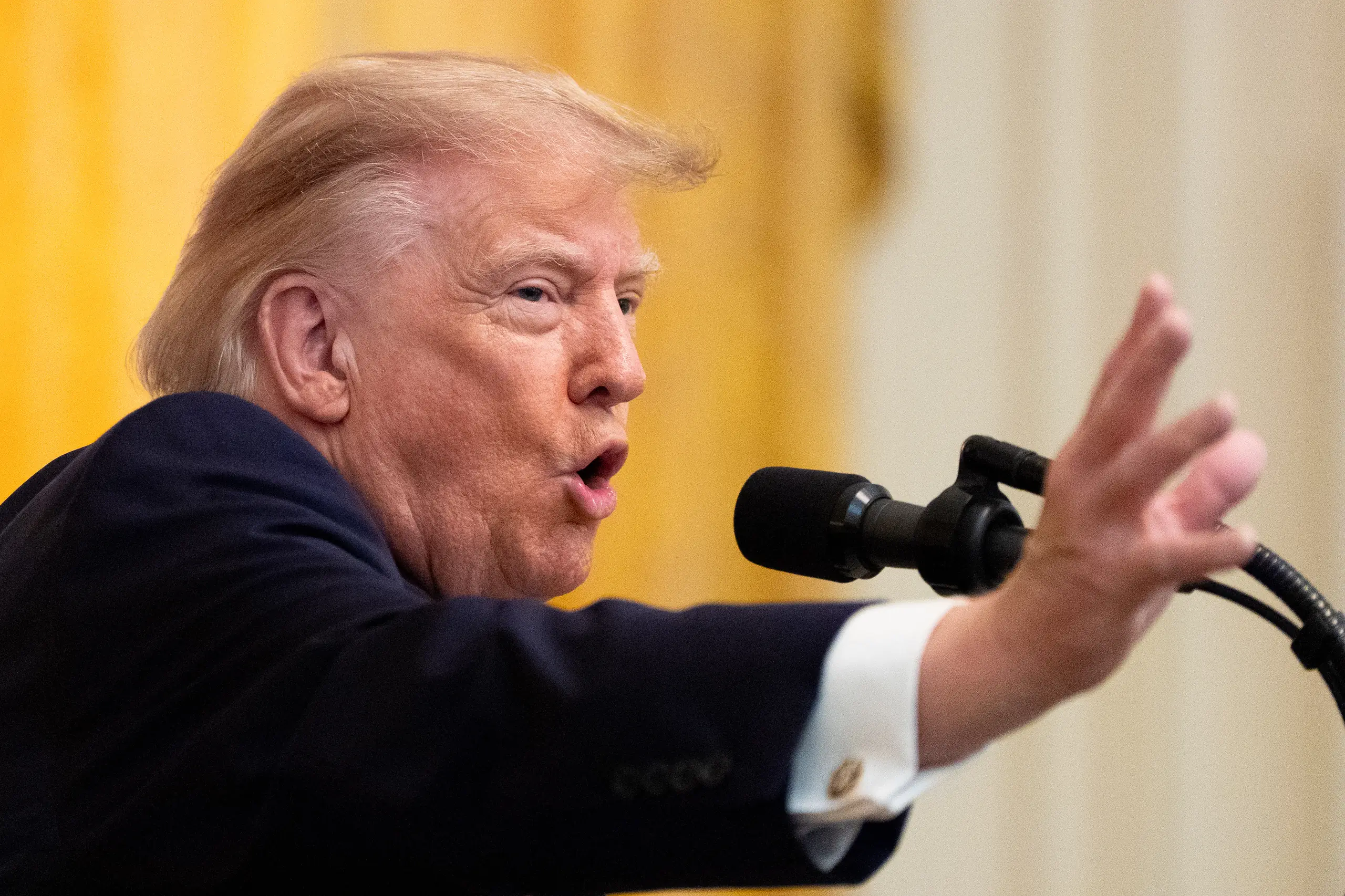 Trump plugs $54 billion natural gas project in Alaska, flanked by a ...