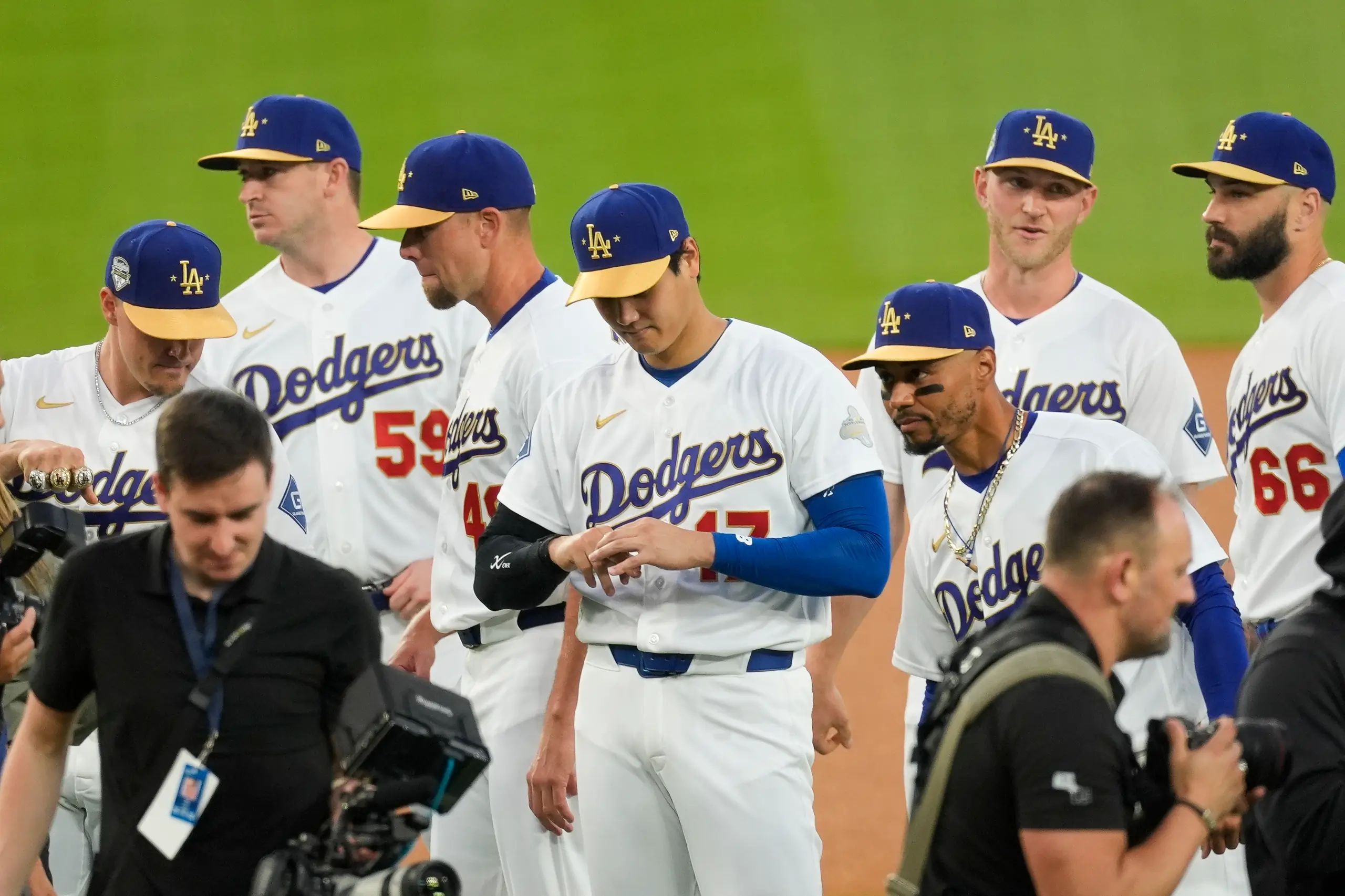 Put a ring on it: Dodgers receive glittering World Series jewelry