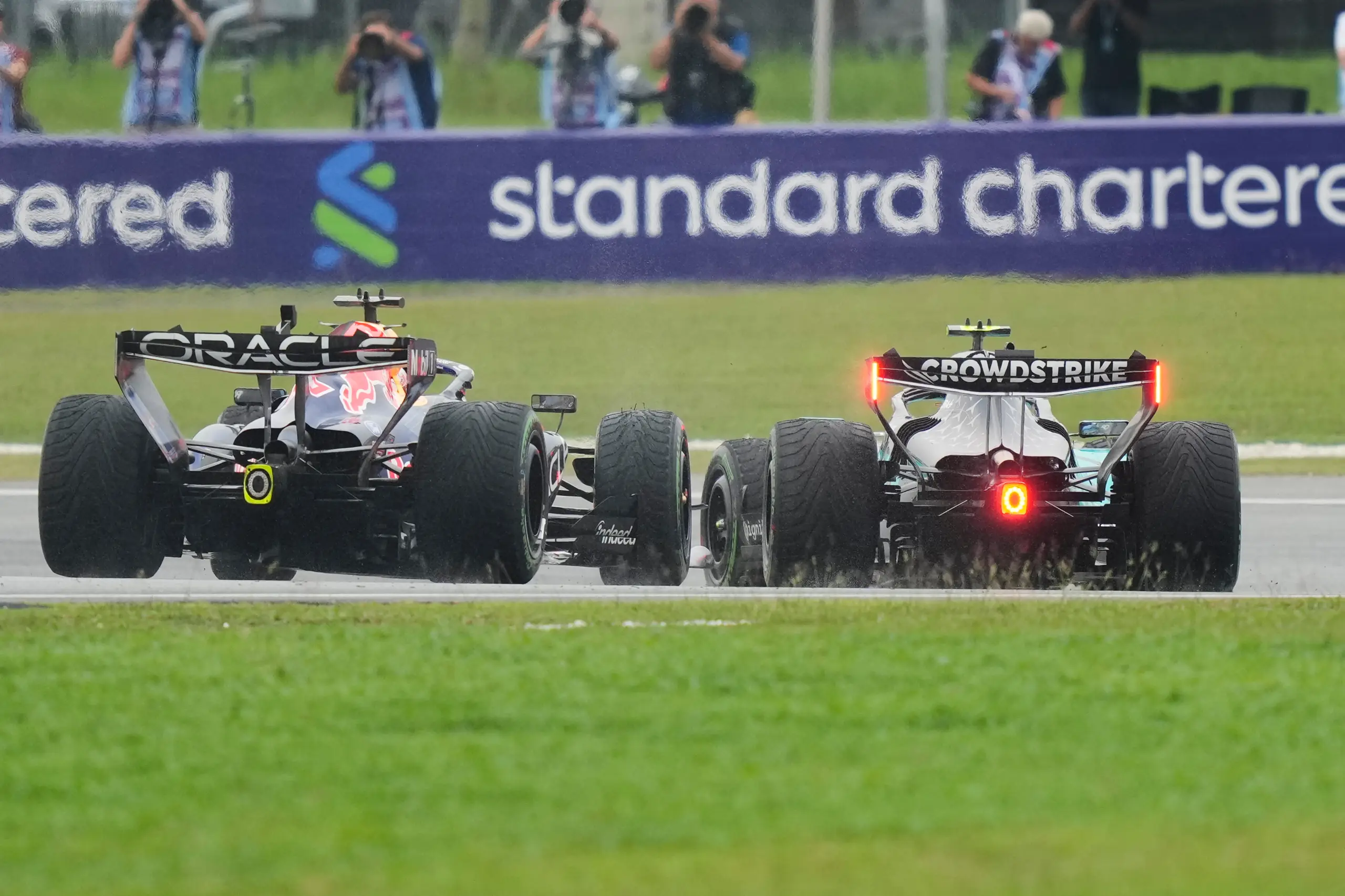 Verstappen beats Antonelli to win F1's Bahrain GP in Malaysia as ...