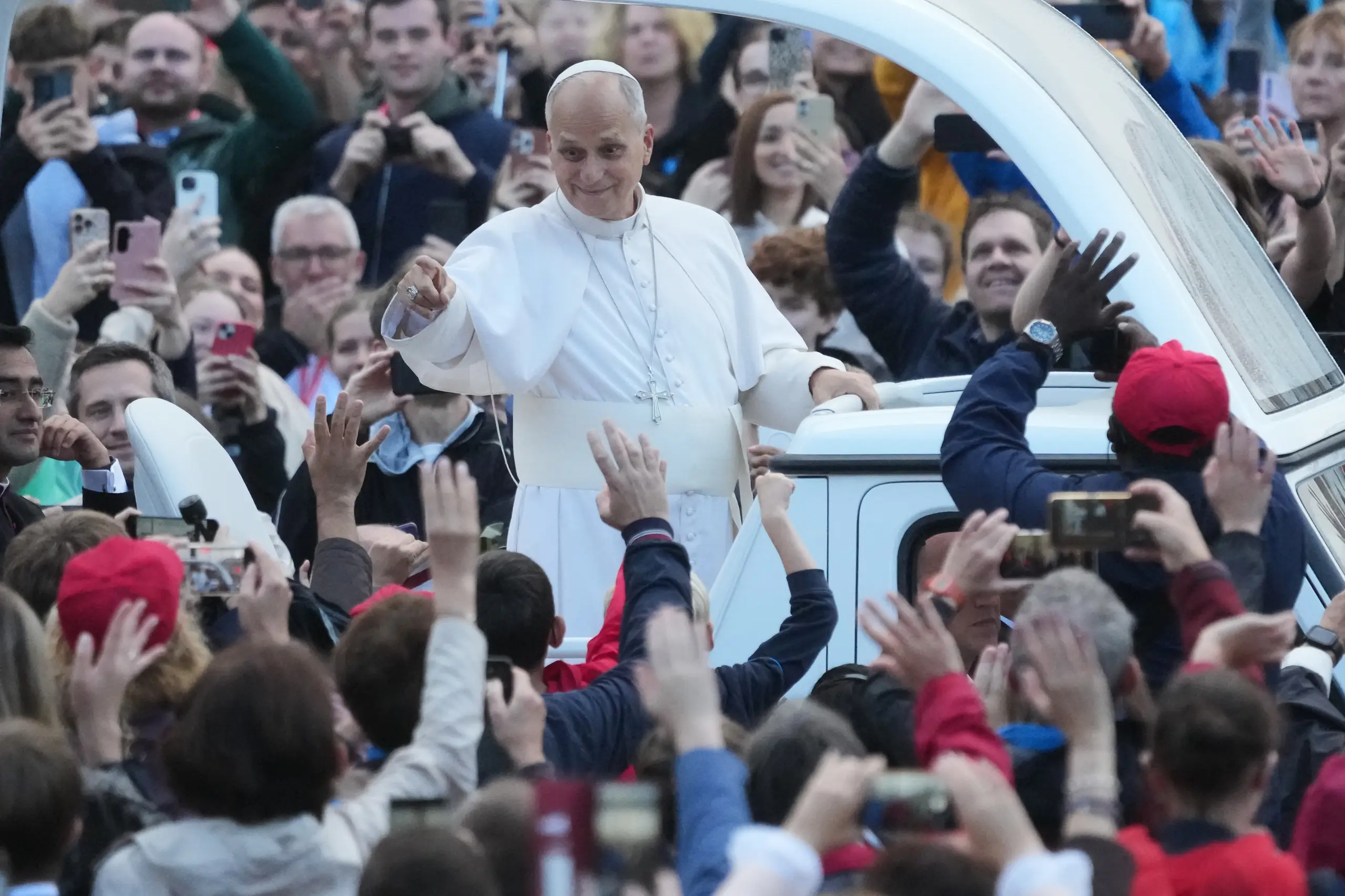 Pope Leo Needs No Further Lung Cancer Treatment, Doctors Say