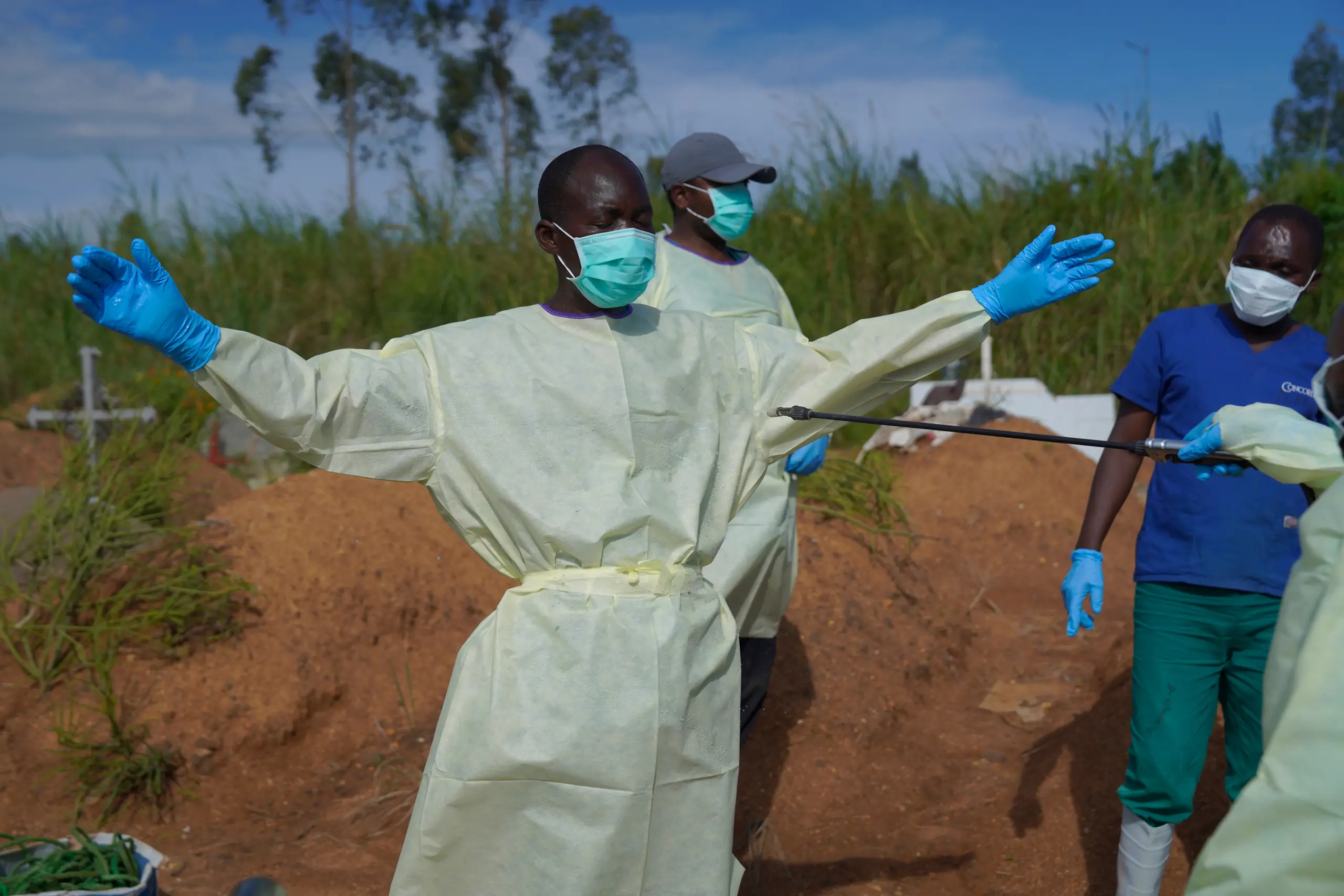 Congo Ebola Death Toll Tops 5,000 as Fears of Africa-Wide Spread Grow
