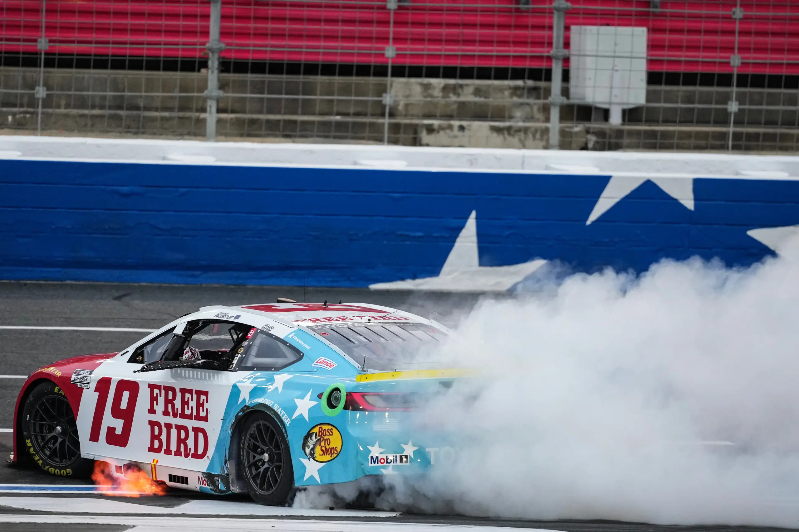 Chase Briscoe holds off teammate Christopher Bell in Charlotte to win ...