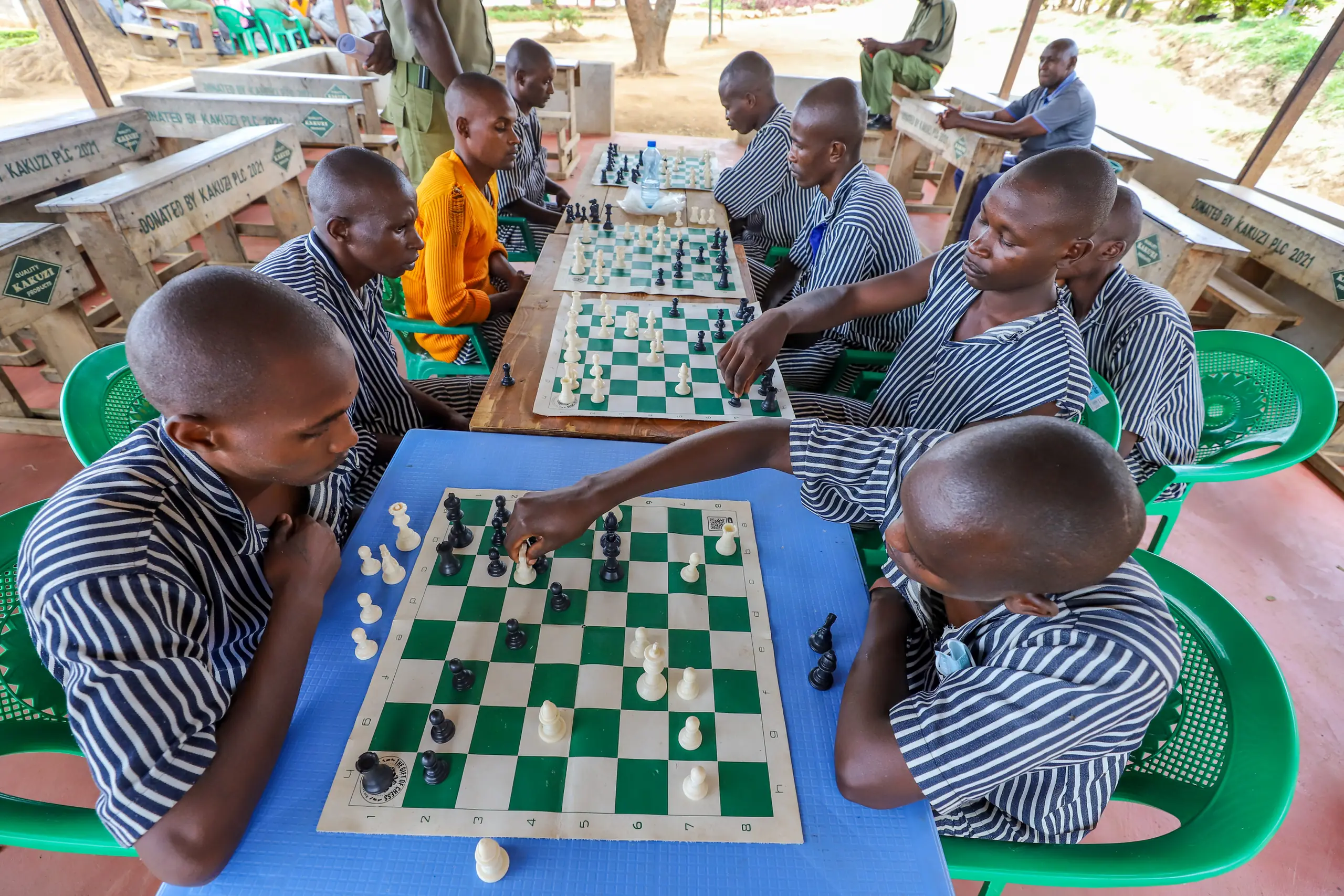 Kenyan prisoners play chess for fun behind bars and to help with rehabilitation
