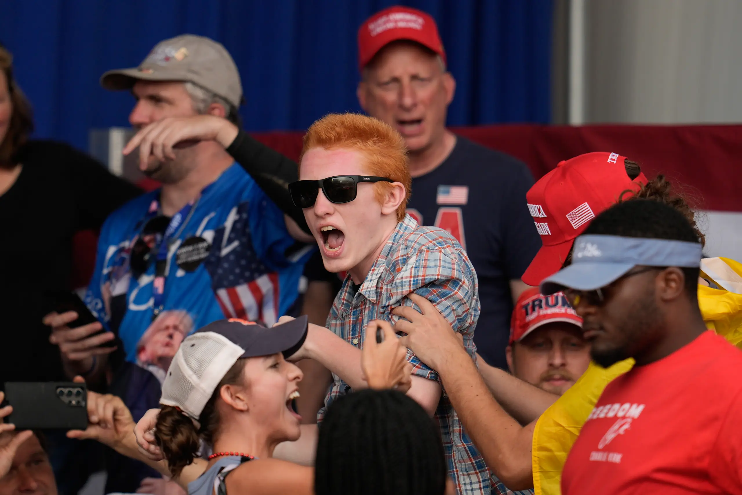 Trump rallies with top Republicans in critical battleground state of ...