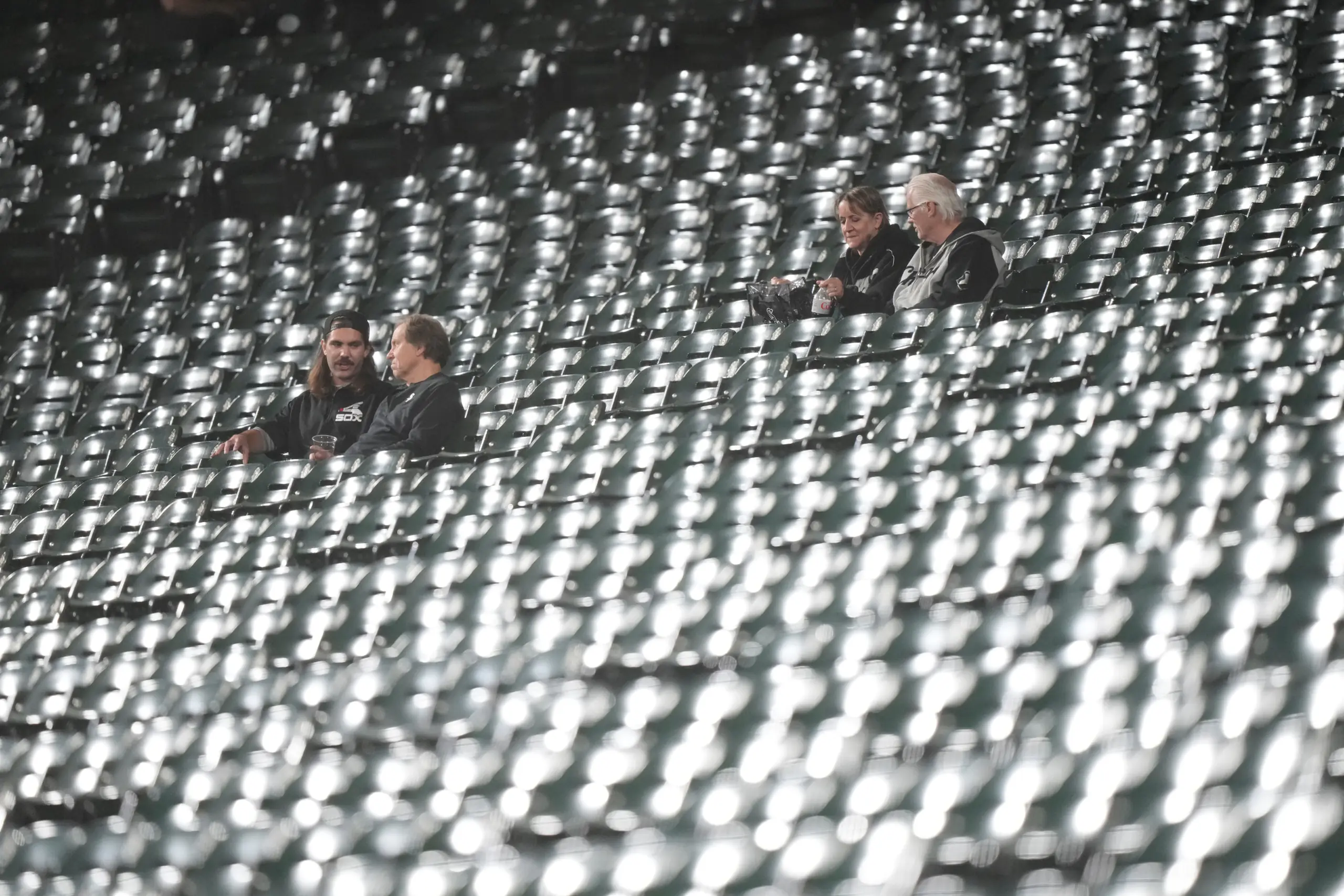 White Sox look to bounce back after 2 straight losses to Guardians at home in ALDS