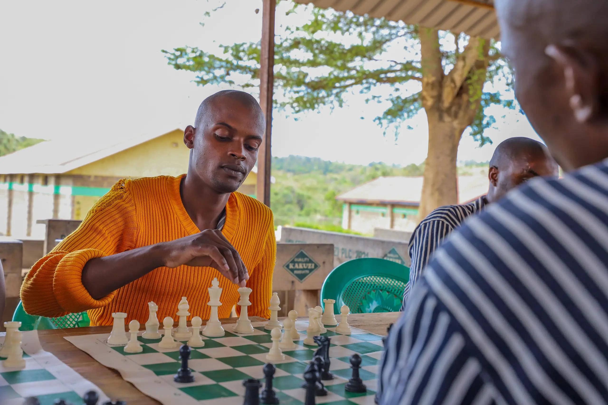 Kenyan prisoners play chess for fun behind bars and to help with rehabilitation