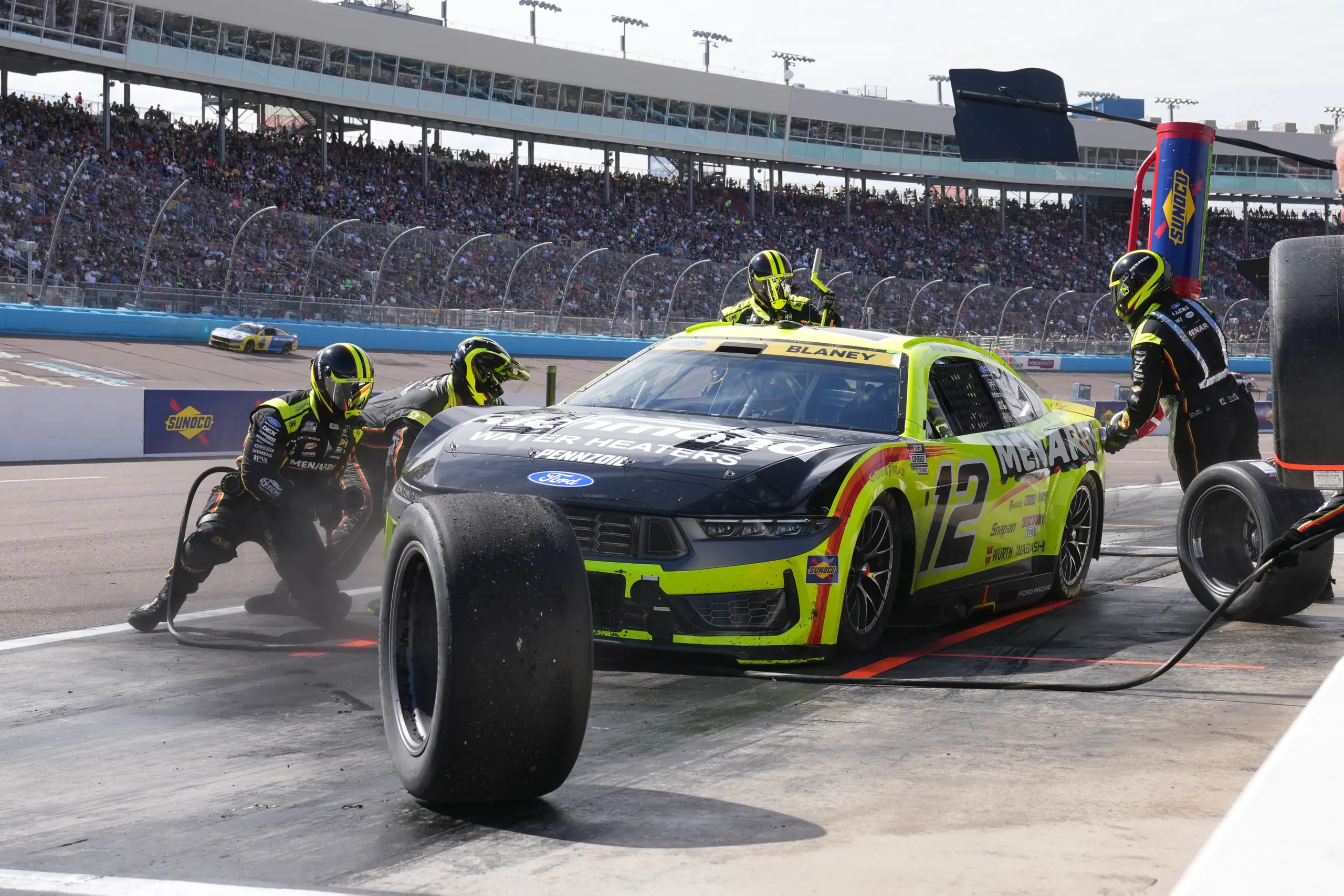 Miserabl Reddick wins in Phoenix as NASCAR Cup Series championship tightens ...