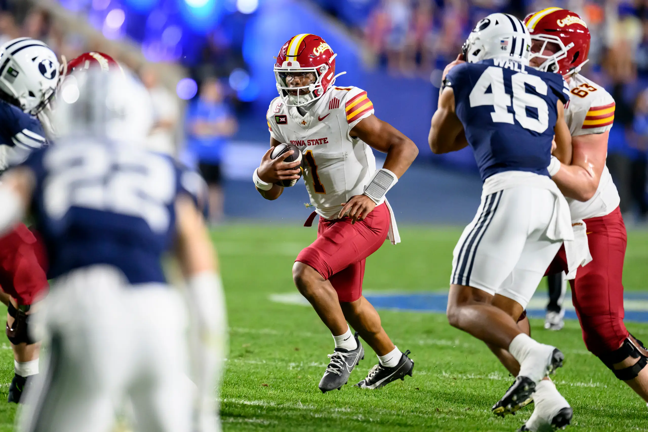 Bear Bachmeier powers No. 8 BYU past Iowa State, 24-10