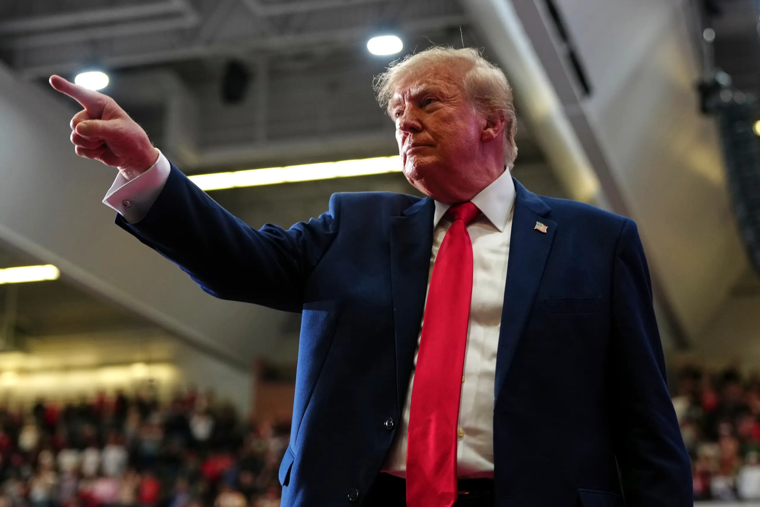Trump Backs Mike Rogers After Muslim Brotherhood Accusations