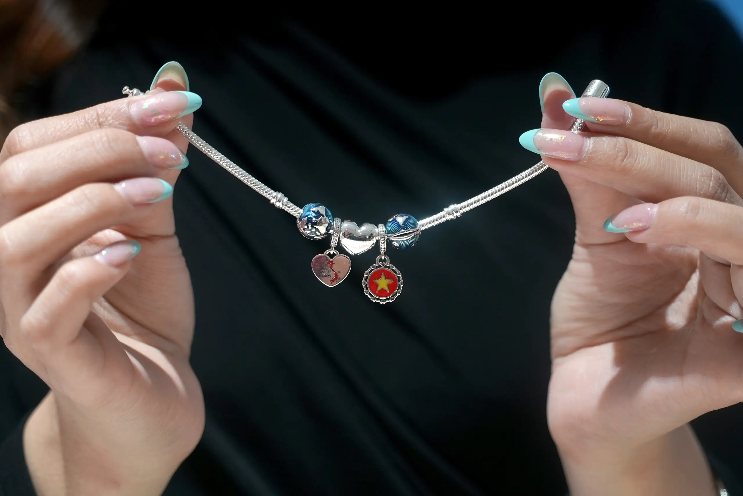 Pandora opens $150 million Vietnam jewelry factory powered by renewable ...