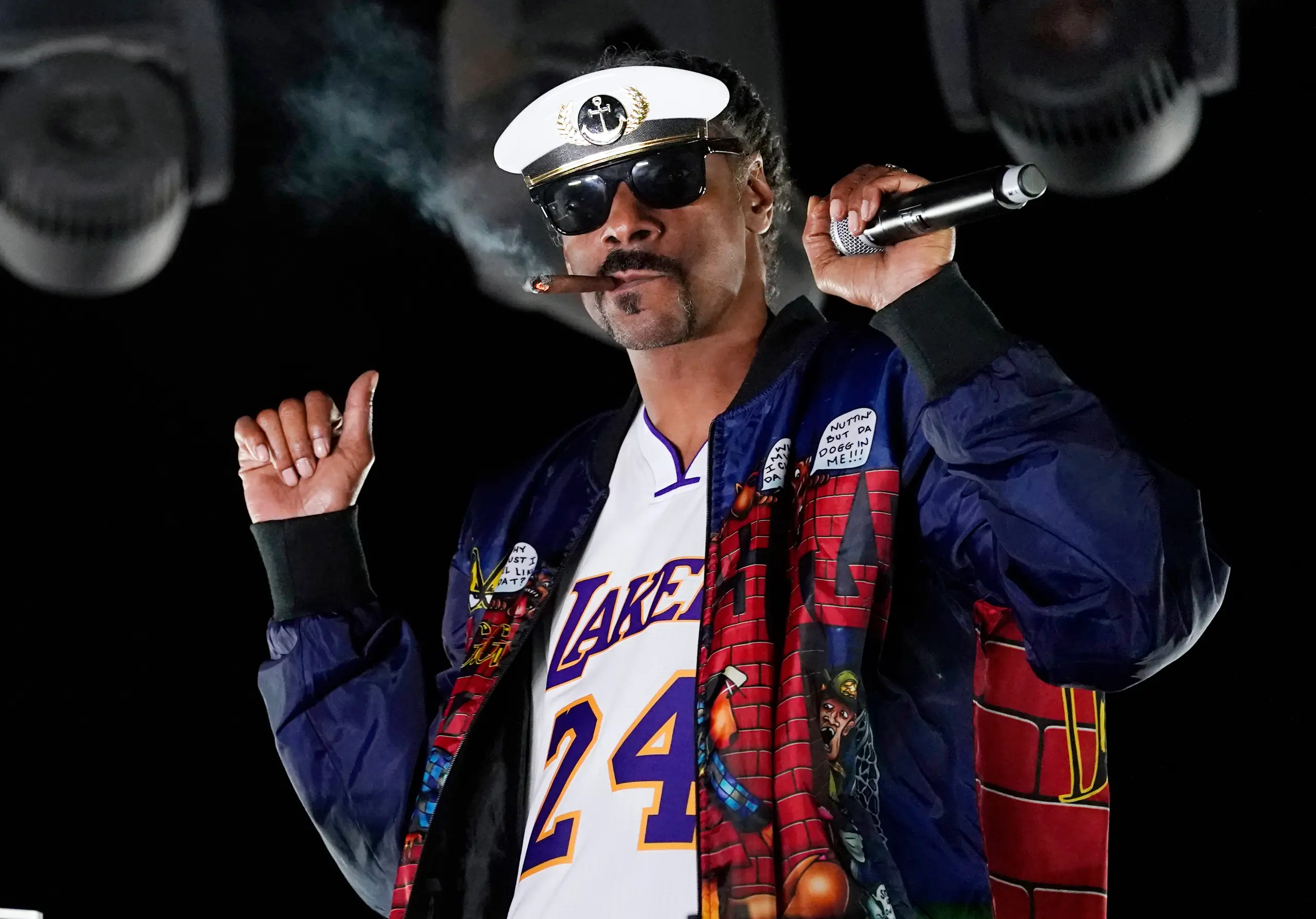 Snoop Dogg brings the VMAs back to Los Angeles as host for Sept