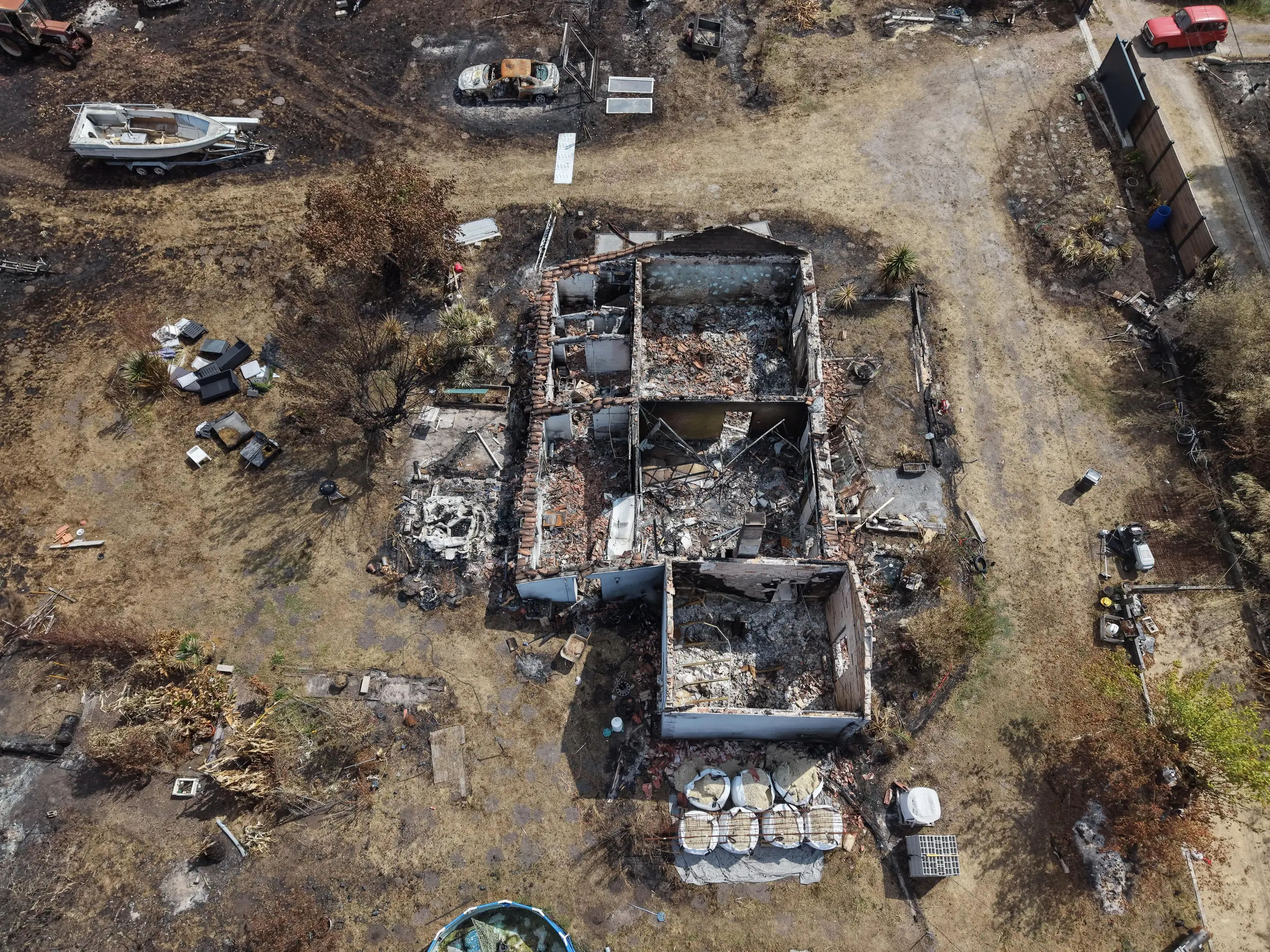 2 killed when firefighting helicopters collide near Athens as