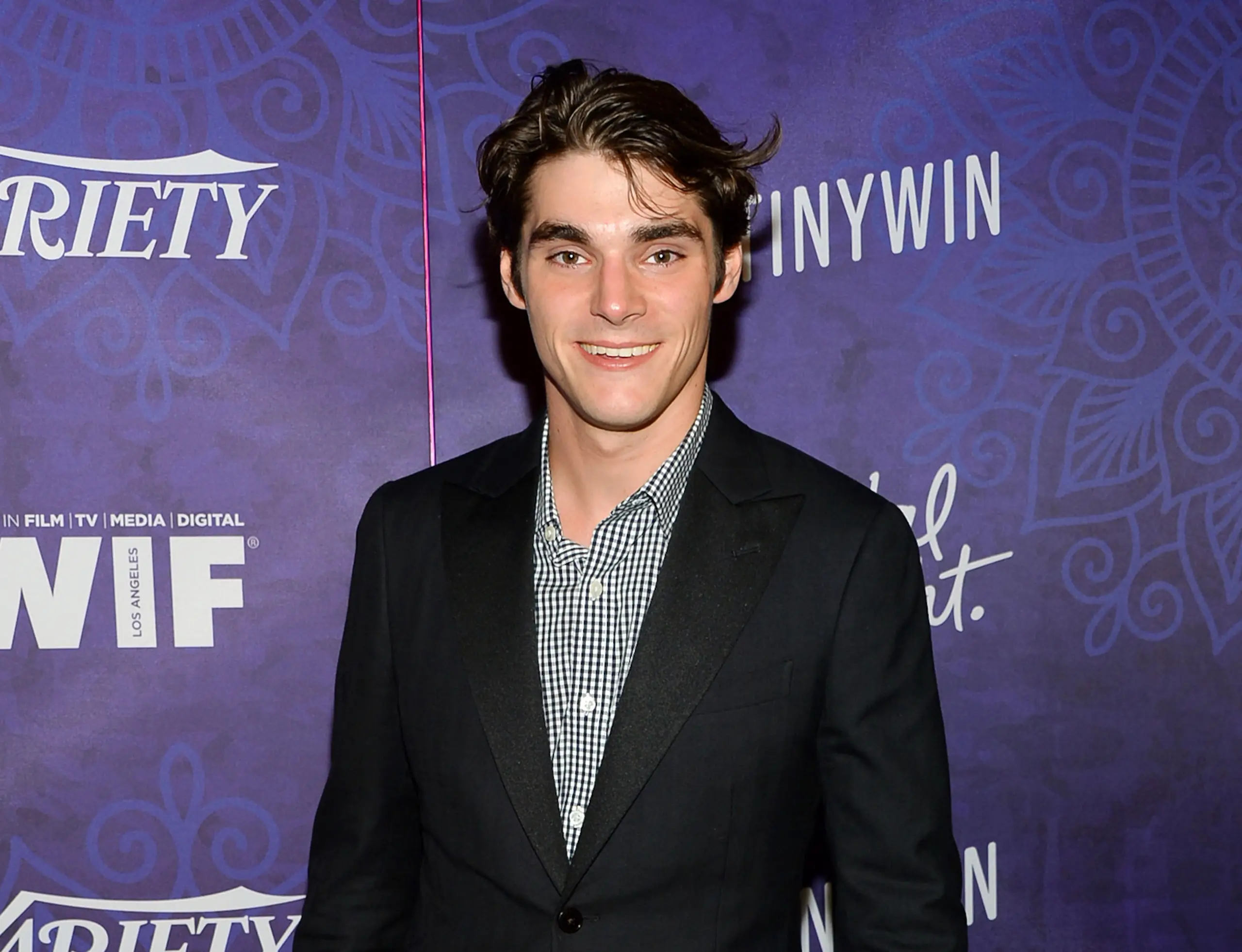 RJ Mitte, 'Breaking Bad' actor and disability rights champion, dies at 34