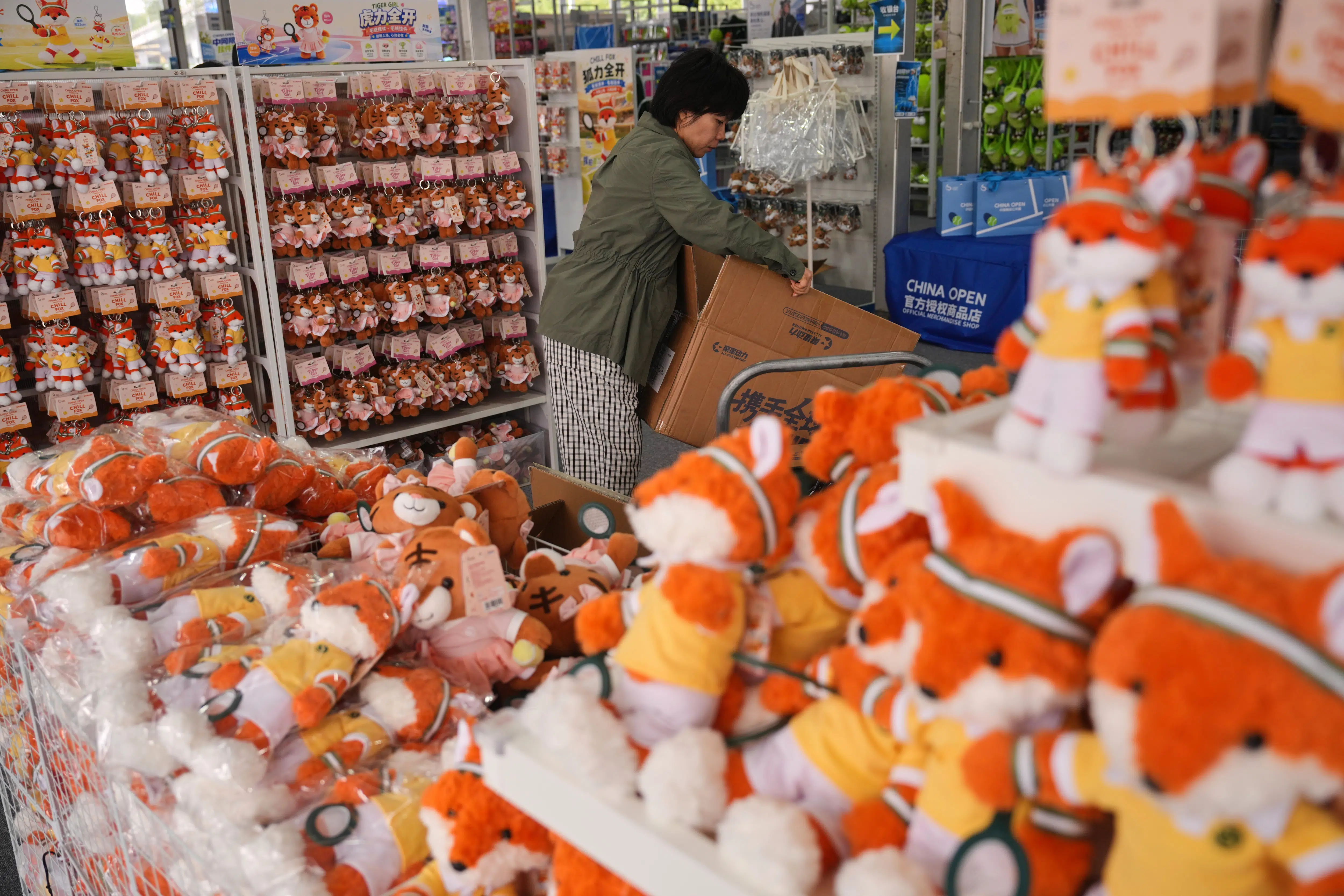 Factory activity returns to expansion in a positive sign for China’s economy