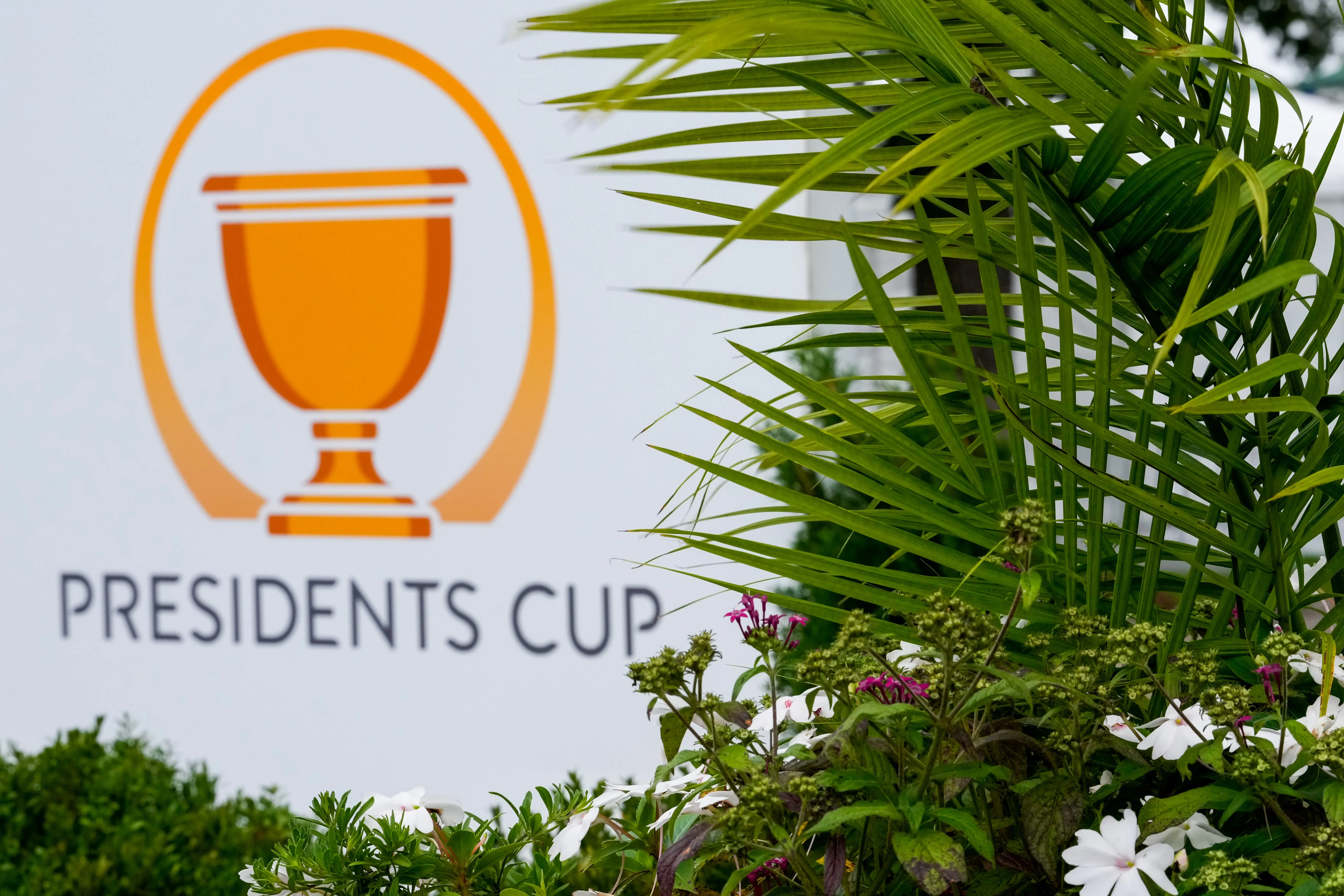 Snedeker wants Americans to feel they're starting over in a Presidents Cup they always win