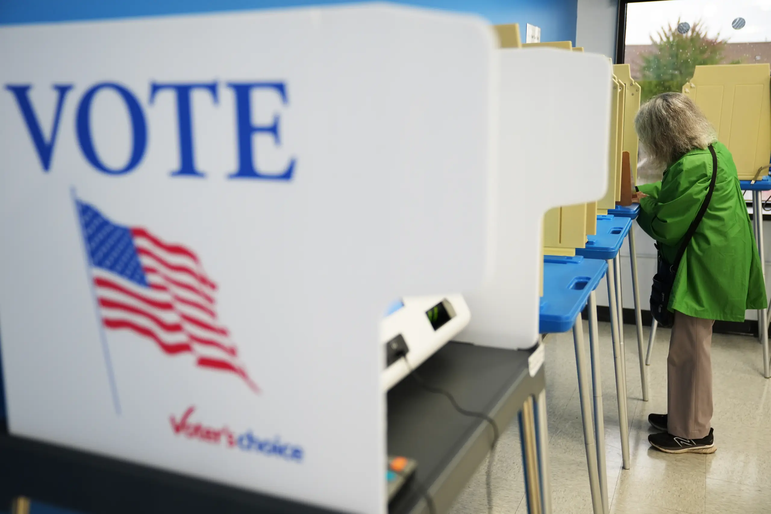 Voters favor Democrats on key issues but lack faith in either party to ...