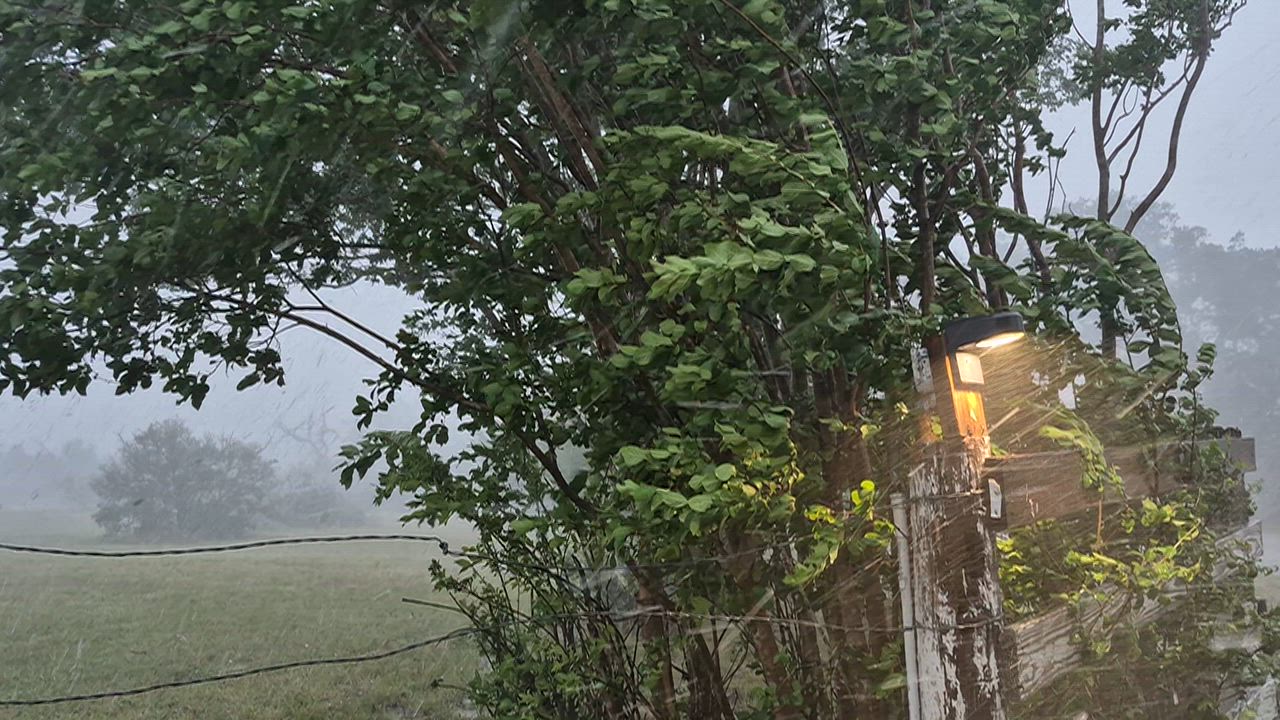 KSAT 12 never mention hail this afternoon take an in Bandera Texas from Elena Johnson